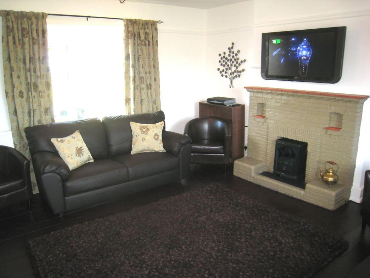 Arden Hill Farmhouse - Hot Tub, Snooker Table, Sleeps 16 Stratford-upon-Avon Ngoại thất bức ảnh